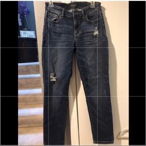 Jean Judy Blues NWOT 7/28 slimfit distress dark .